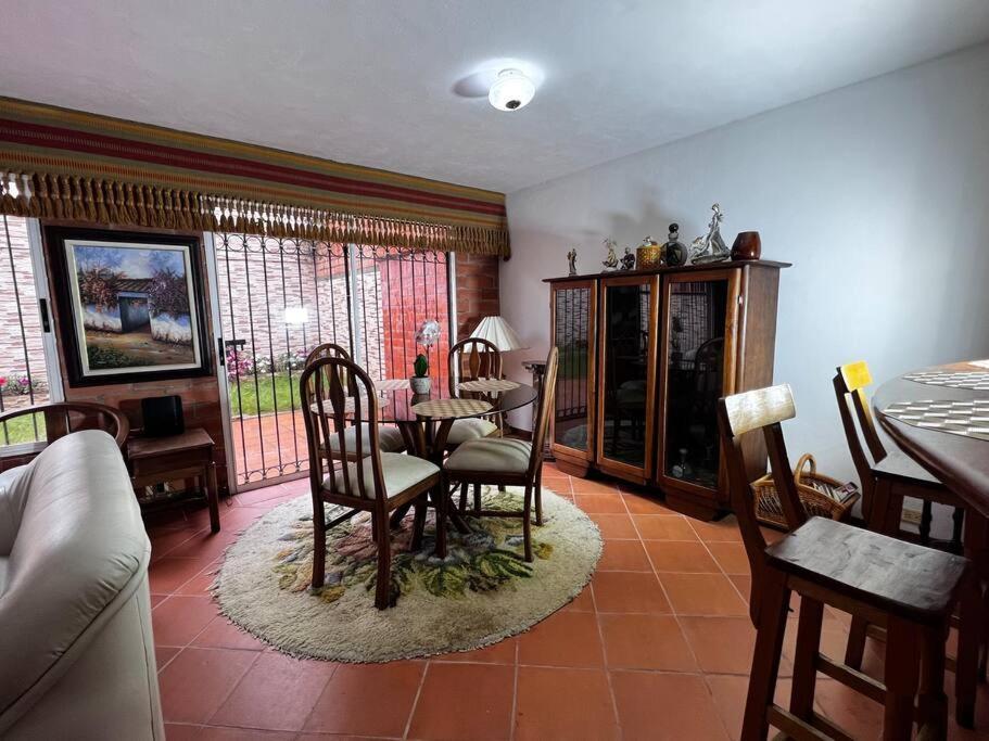 הוילה Hermosa Casa , Con Parqueadero En Rionegro Cerca Al Aeropuerto מראה חיצוני תמונה