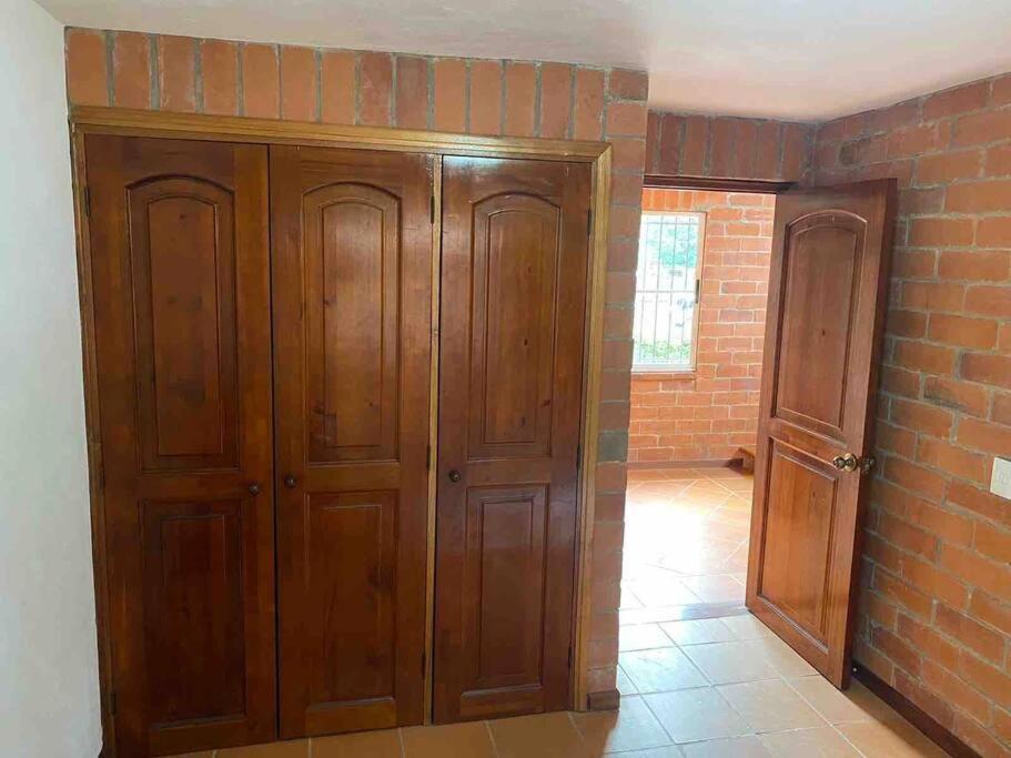 הוילה Hermosa Casa , Con Parqueadero En Rionegro Cerca Al Aeropuerto מראה חיצוני תמונה